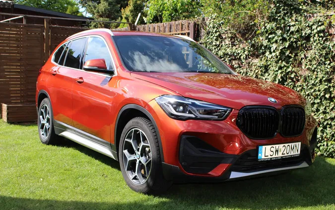 samochody osobowe BMW X1 cena 99900 przebieg: 69000, rok produkcji 2019 z Piaski